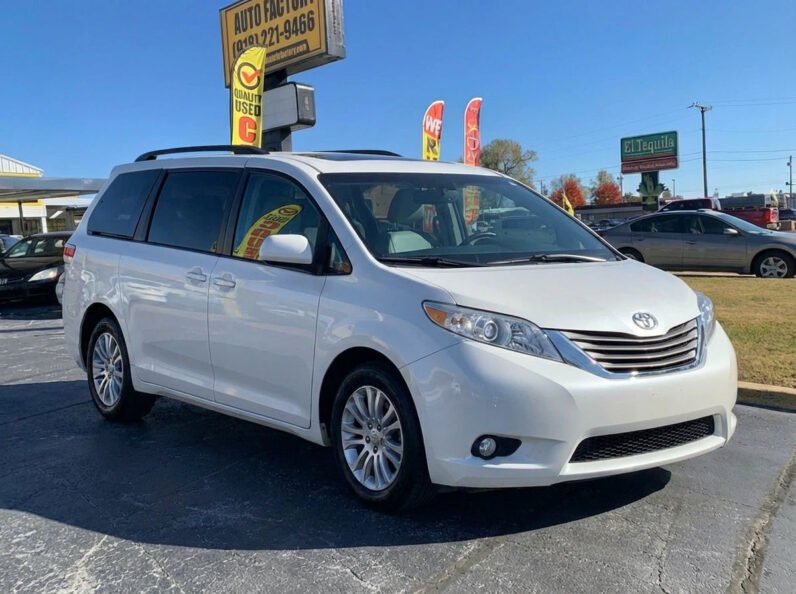 2018 Toyota Sienna L