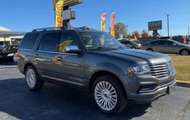 2017 Lincoln Navigator Select