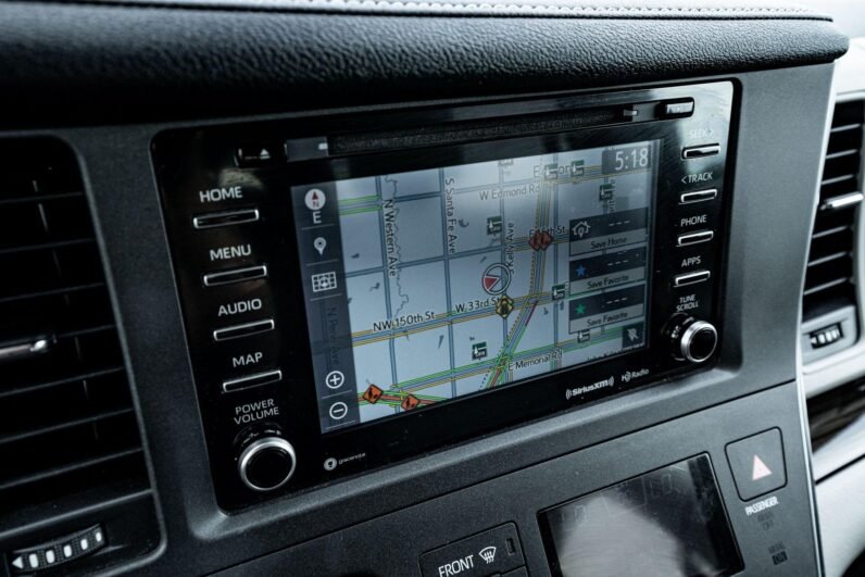 2018 Toyota Sienna L