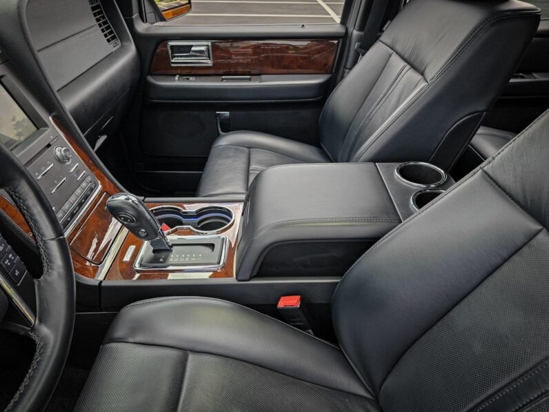 2017 Lincoln Navigator Select