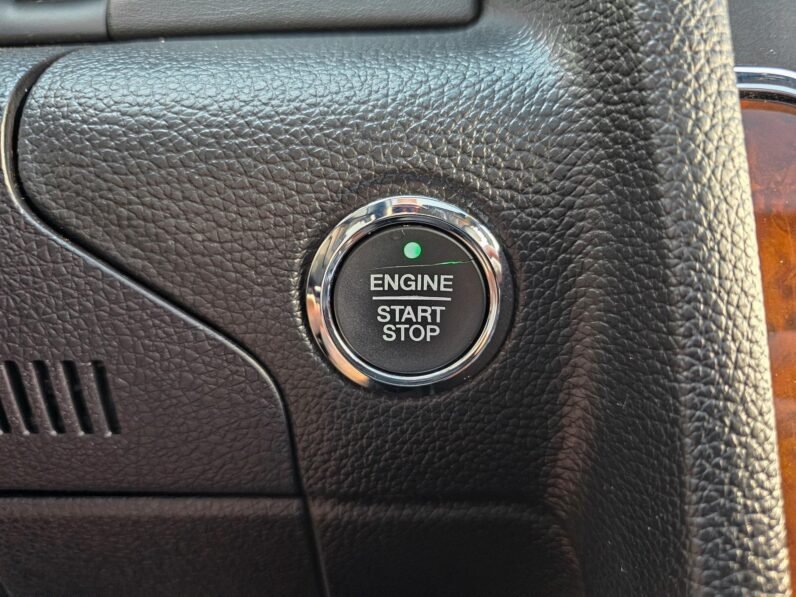 2017 Lincoln Navigator Select