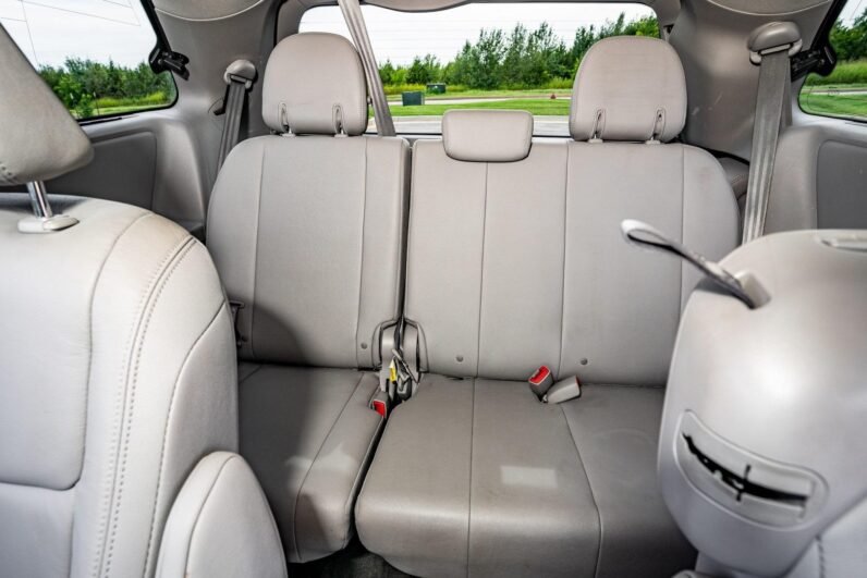 2018 Toyota Sienna L