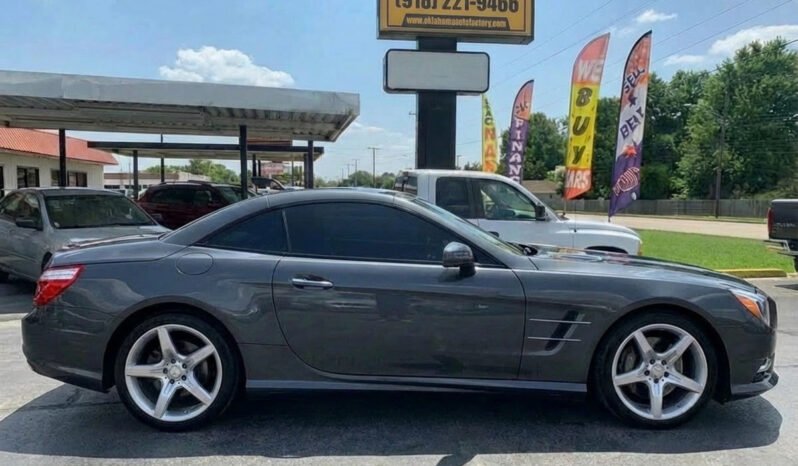 
								2016 Mercedes-Benz SL 550 AMG SPORT full									
