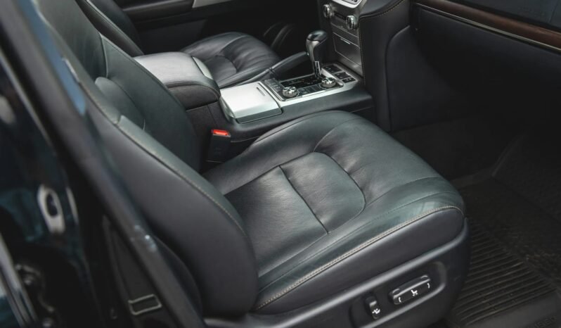 
								Toyota Land Cruiser Heritage Edition full									