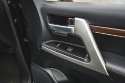 
										Toyota Land Cruiser Heritage Edition full									