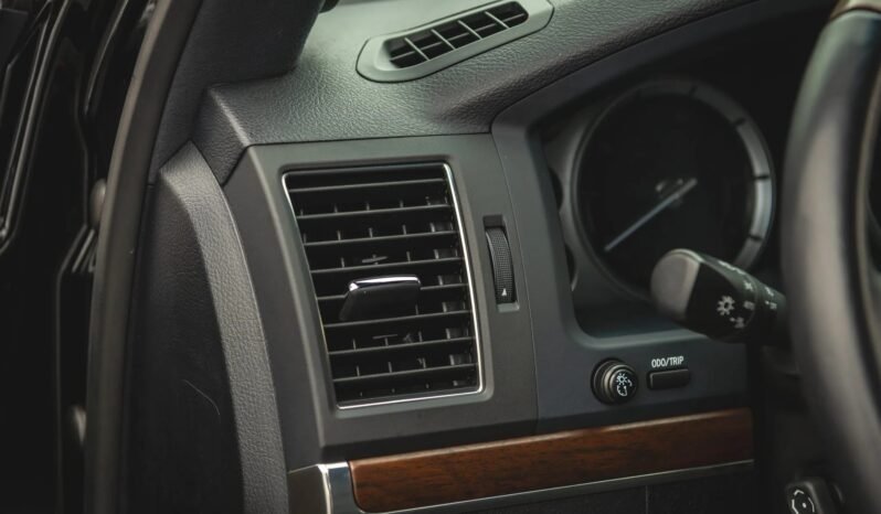 
								Toyota Land Cruiser Heritage Edition full									