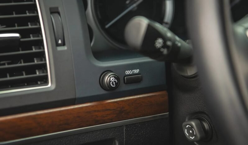 
								Toyota Land Cruiser Heritage Edition full									