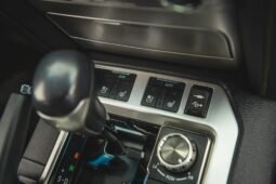 
										Toyota Land Cruiser Heritage Edition full									