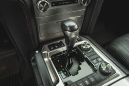 
										Toyota Land Cruiser Heritage Edition full									