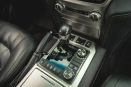 
										Toyota Land Cruiser Heritage Edition full									