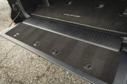 
										Toyota Land Cruiser Heritage Edition full									