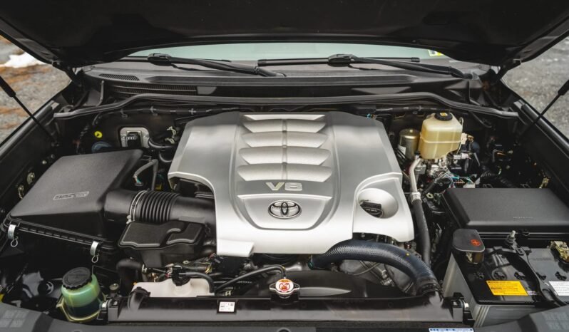 
								Toyota Land Cruiser Heritage Edition full									