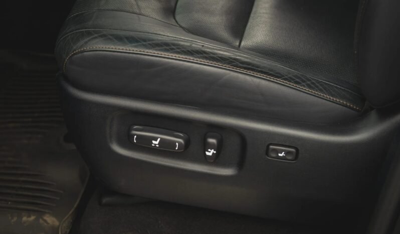 
								Toyota Land Cruiser Heritage Edition full									