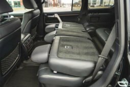 
										Toyota Land Cruiser Heritage Edition full									