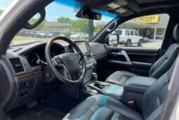 
										Toyota Land Cruiser Heritage Edition full									