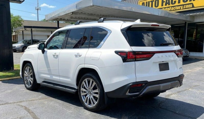 
								2022 Lexus LX 600 Ultra Luxury full									