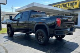 
										2024 GMC Sierra 2500HD AT4 full									