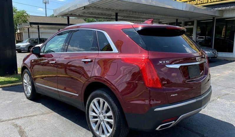
								2017 Cadillac XT5 Platinum full									