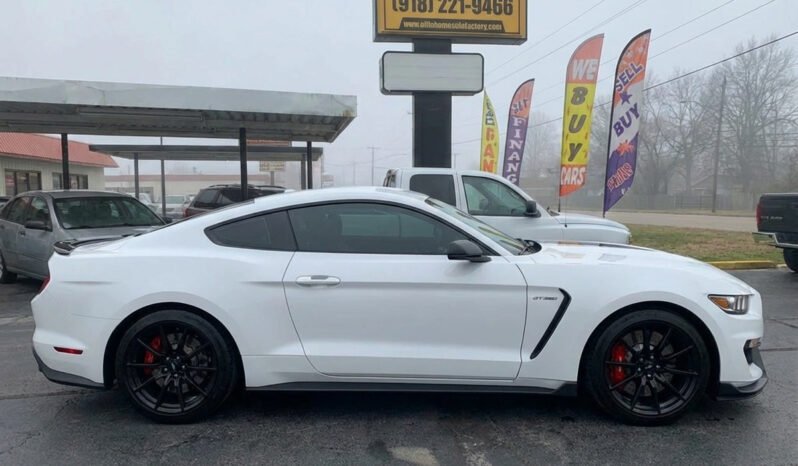 
								2017 Ford Mustang Shelby GT350R full									