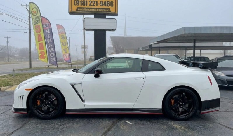 
								2016 Nissan GT-R NISMO full									