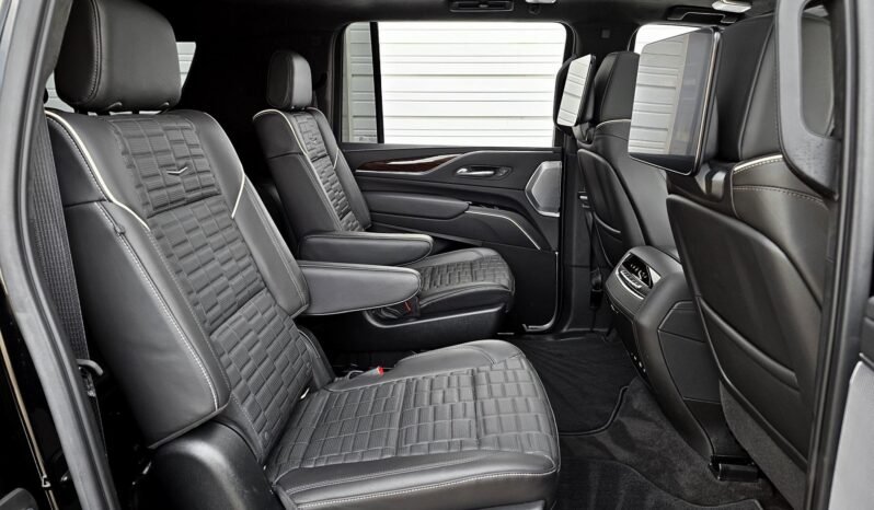 
								2022 Cadillac Escalade ESV Sport Platinum full									