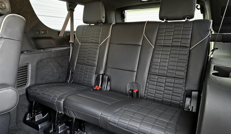 
								2022 Cadillac Escalade ESV Sport Platinum full									