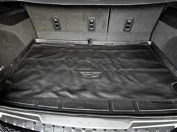 
										2022 Cadillac Escalade ESV Sport Platinum full									