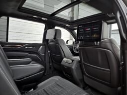 
										2022 Cadillac Escalade ESV Sport Platinum full									