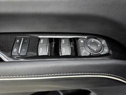 
										2022 Cadillac Escalade ESV Sport Platinum full									