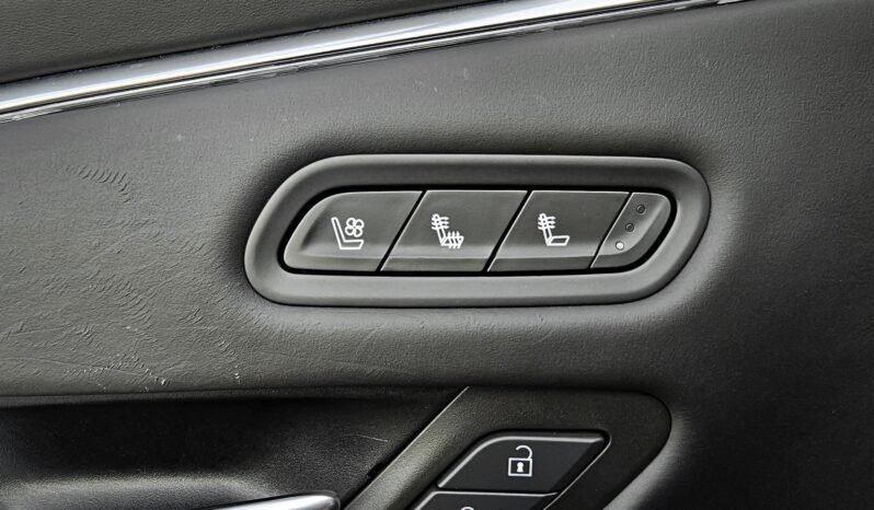 
								2022 Cadillac Escalade ESV Sport Platinum full									