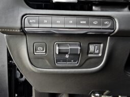 
										2022 Cadillac Escalade ESV Sport Platinum full									