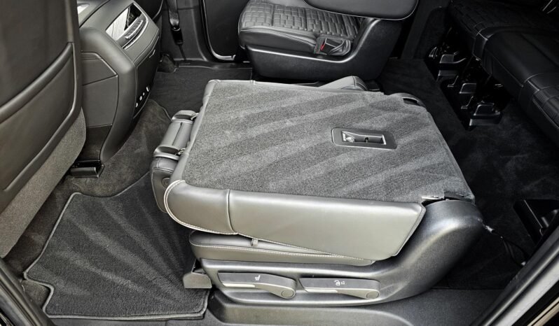 
								2022 Cadillac Escalade ESV Sport Platinum full									