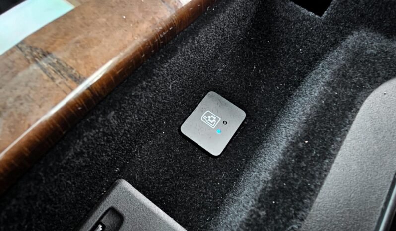 
								2022 Cadillac Escalade ESV Sport Platinum full									