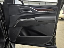 
										2022 Cadillac Escalade ESV Sport Platinum full									