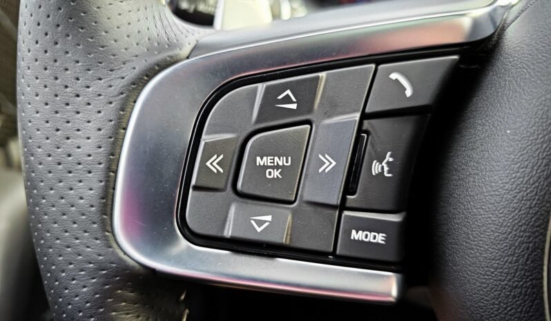 
								2020 Jaguar F-PACE SVR full									