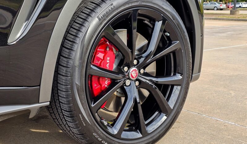 
								2020 Jaguar F-PACE SVR full									