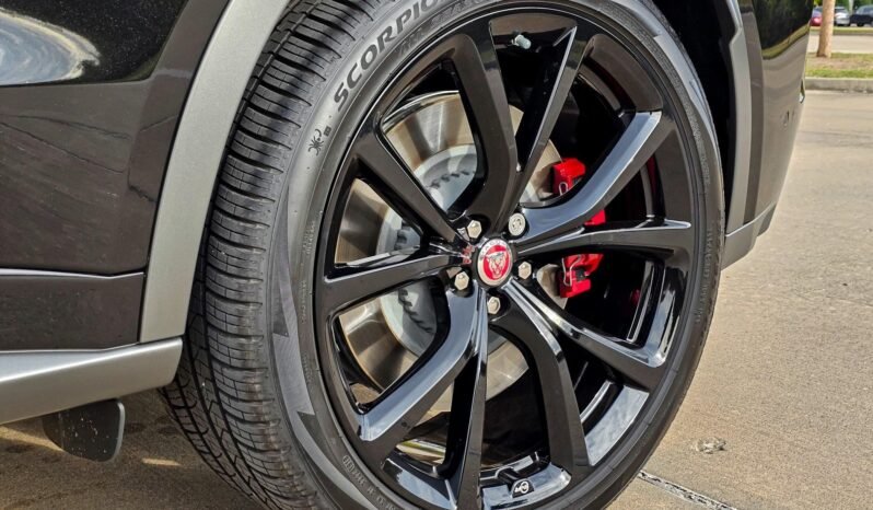 
								2020 Jaguar F-PACE SVR full									