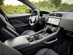 
										2020 Jaguar F-PACE SVR full									