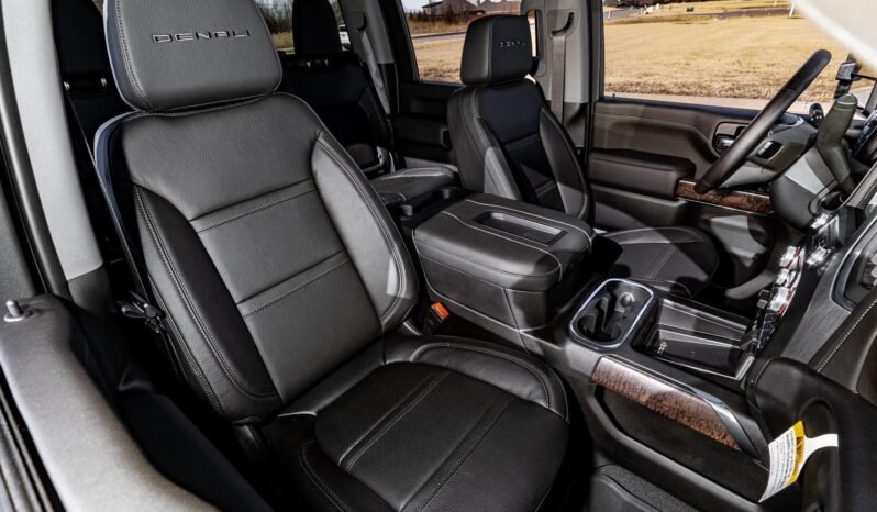 
								2022 GMC Sierra 2500HD Denali full									