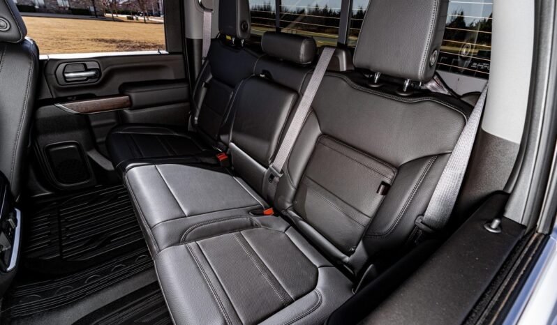 
								2022 GMC Sierra 2500HD Denali full									