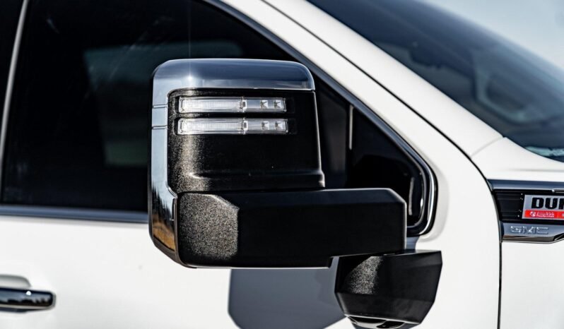 
								2022 GMC Sierra 2500HD Denali full									