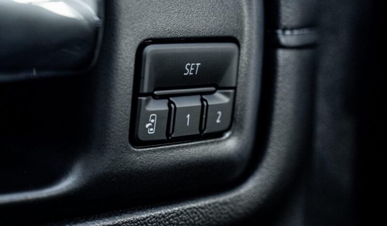 
								2022 GMC Sierra 2500HD Denali full									