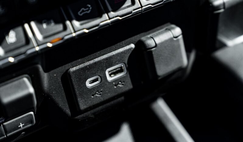 
								2022 GMC Sierra 2500HD Denali full									