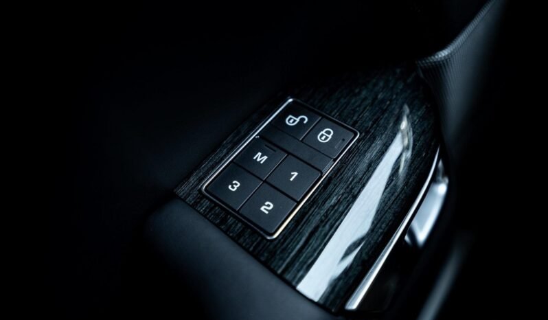 
								2019 Land Rover Range Rover Sport Supercharged full									