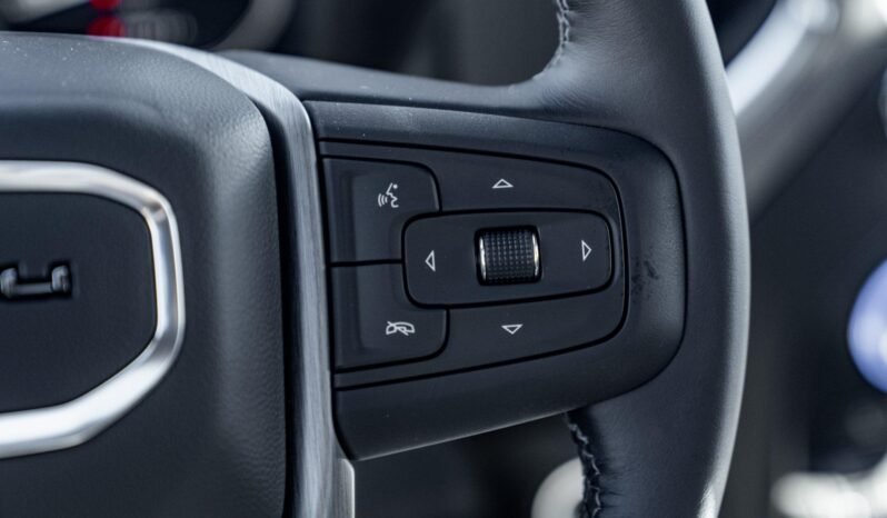 
								2022 GMC Sierra 2500HD Denali full									