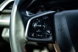 
										2019 Honda Civic Si full									