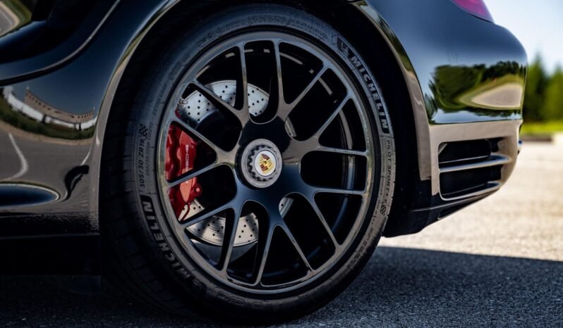 
								2010 Porsche 911 TURBO full									