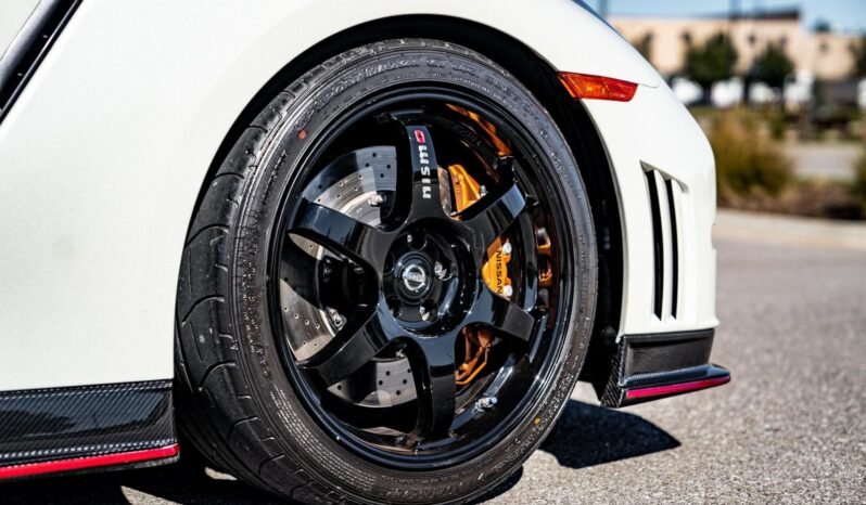 
								2016 Nissan GT-R NISMO full									