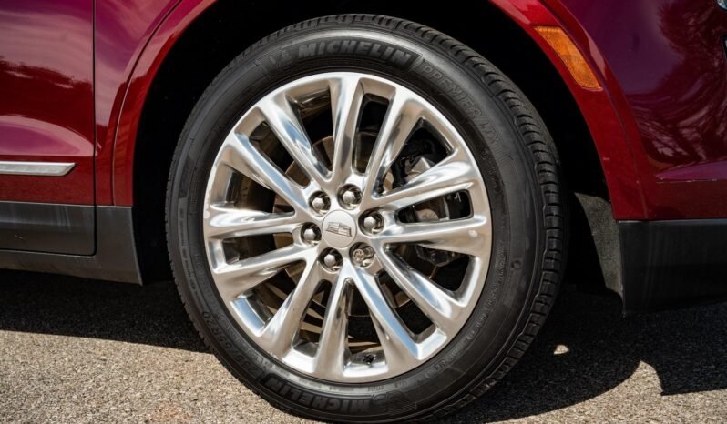 
								2017 Cadillac XT5 Platinum full									
