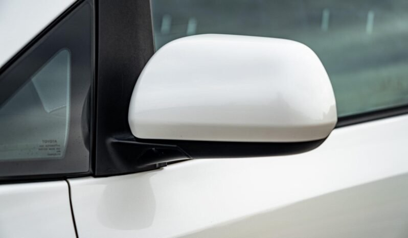 
								2018 Toyota Sienna L full									